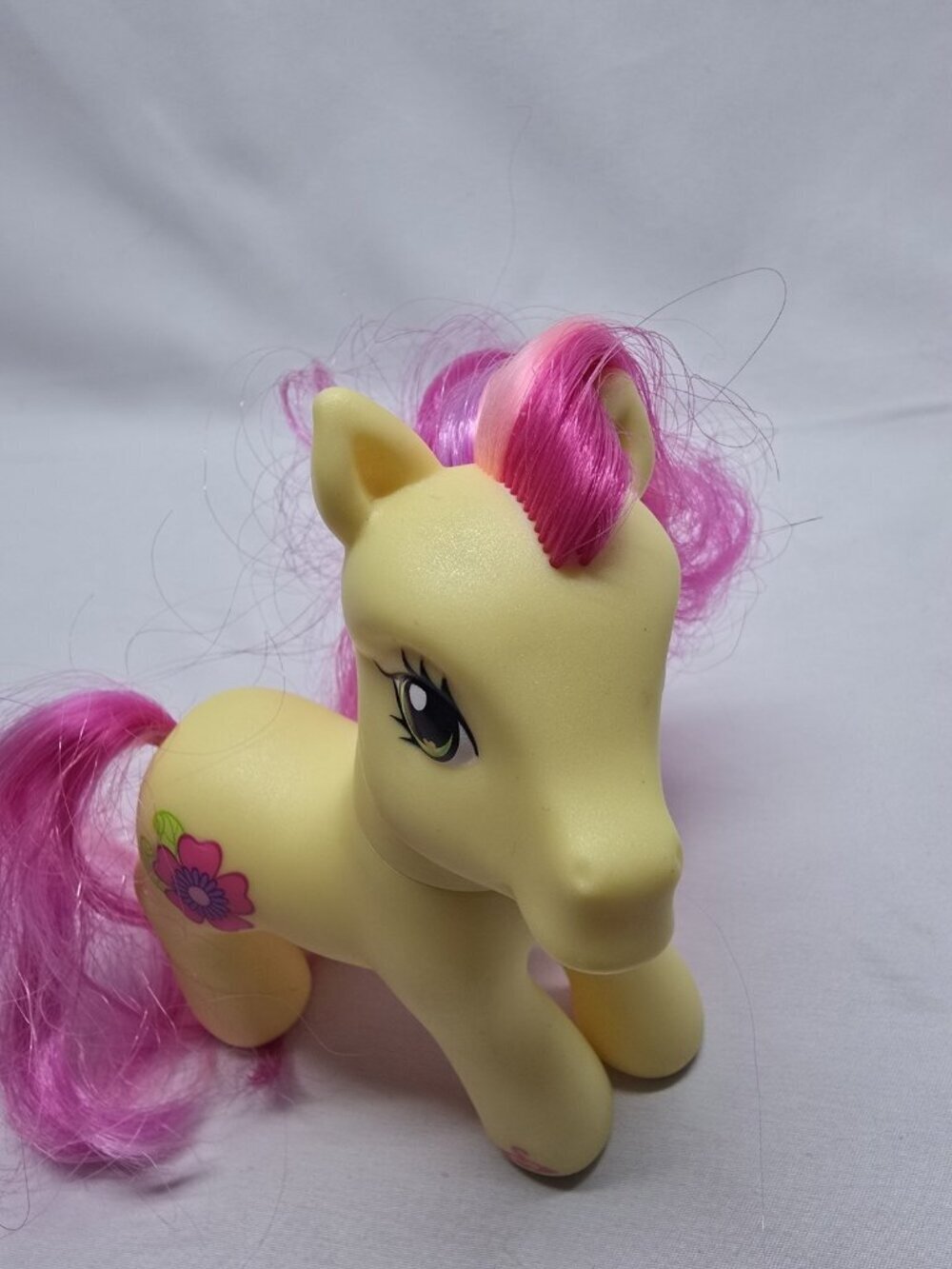 My little pony G3 Royal Bouquet Yellow Pony Figure- HASBRO - Picture 4 of 10